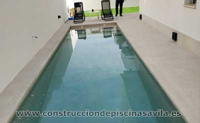 Construcción Piscinas de Obra de Porcelánico Ávila