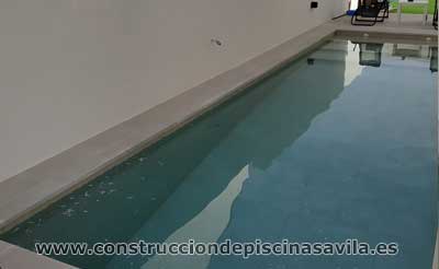 Construcción Piscinas de Obra de Porcelánico Ávila